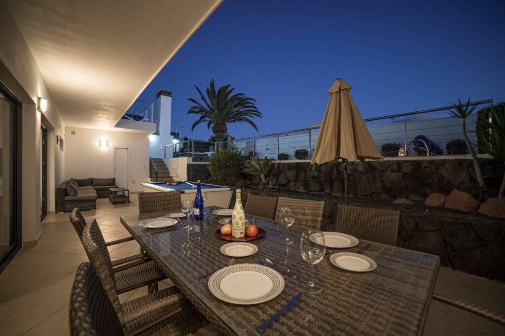 Casa Elisa dining area alfresco