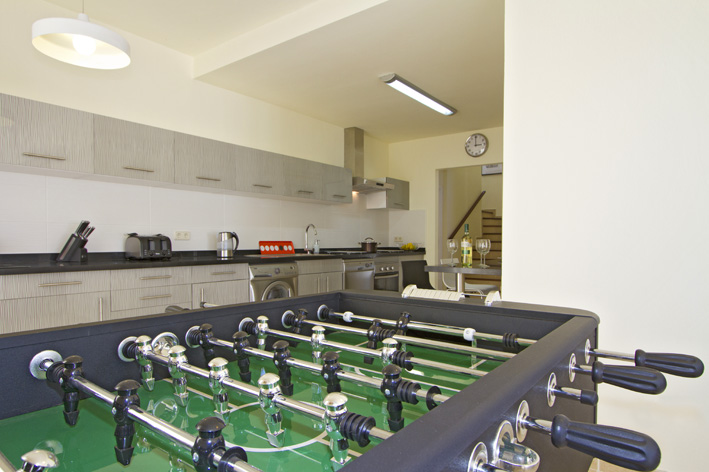 Casa Maelle table football
