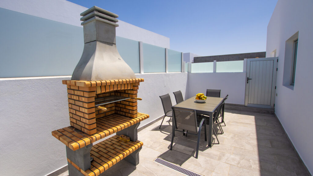 Casa Moda alfresco dining and BBQ area
