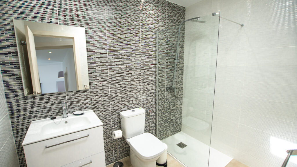 Casa Moda bathroom