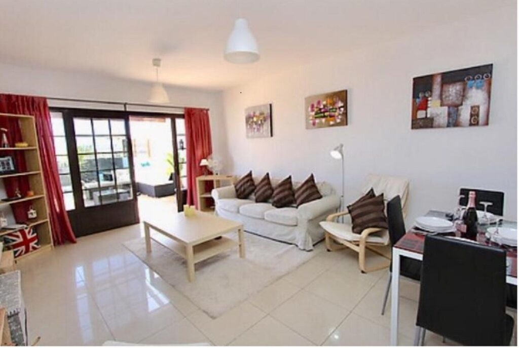 Villa Emma lounge living area