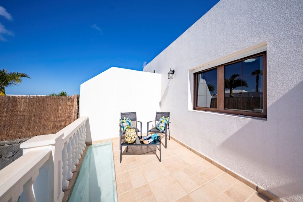 Villa Lomas outside patio area
