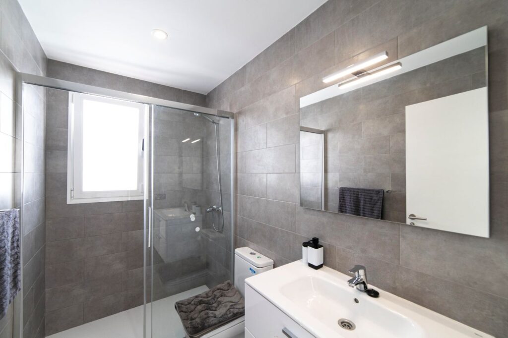Villa Luna bathroom