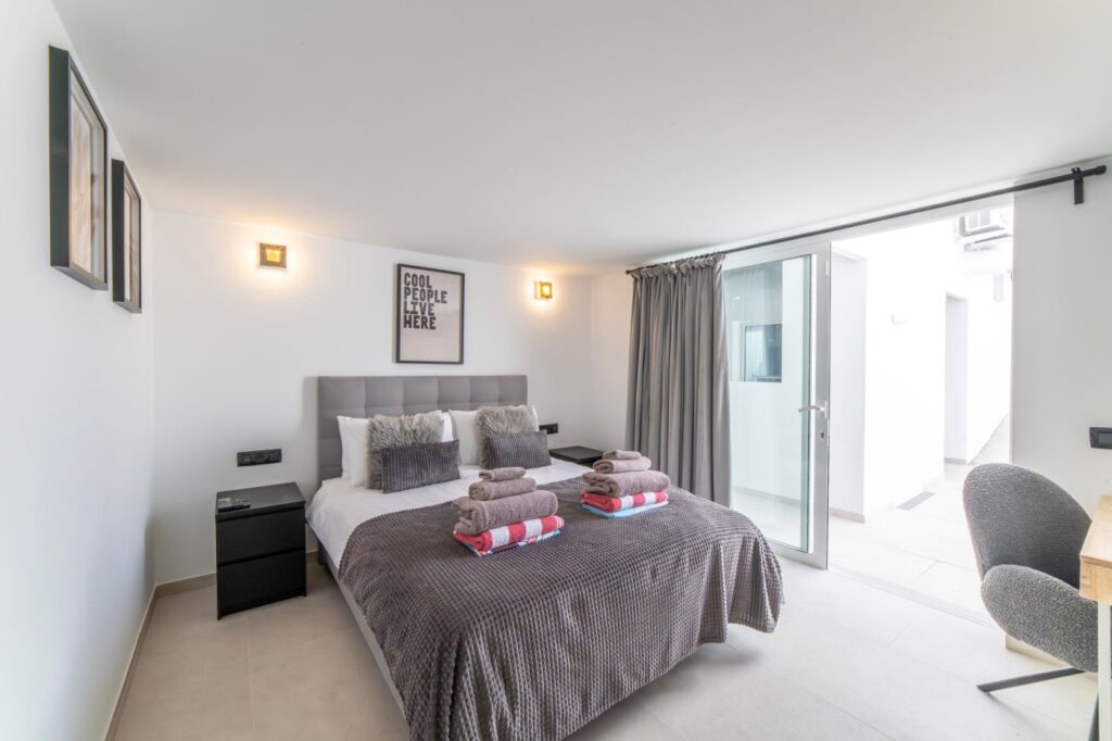 Villa Luna double bedroom