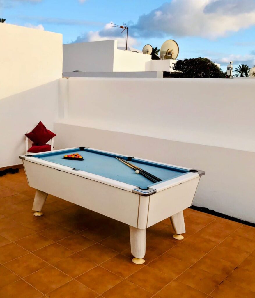 Villa Rebecca pool table