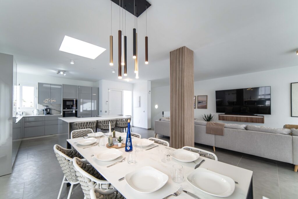 Villa Sol dining area