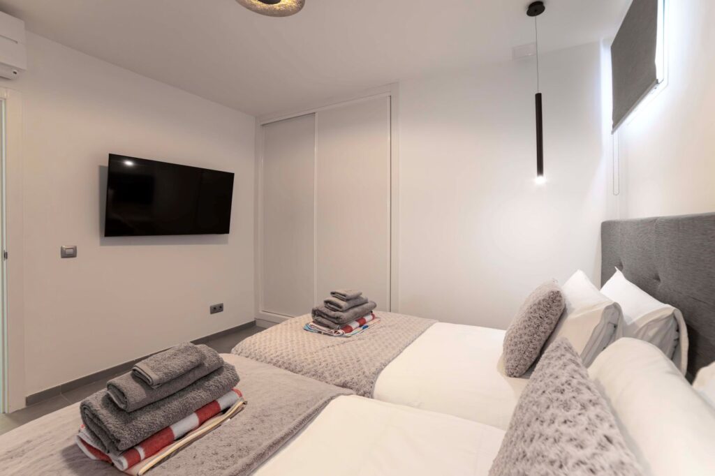 Villa Sol twin bedroom