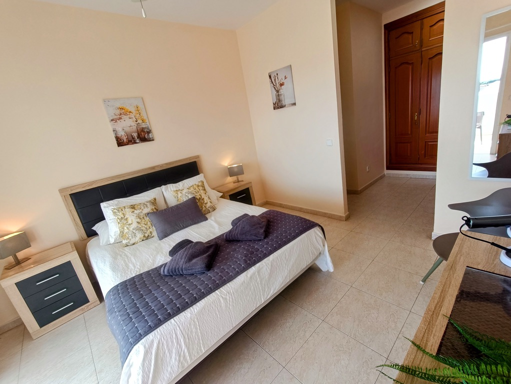 Villa Vicini master bedroom